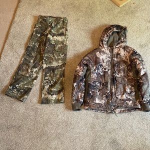 Boys large redhead brand thick jacket and pants camo set